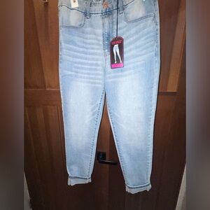 No Boundaries curvy skinny ankle NWT